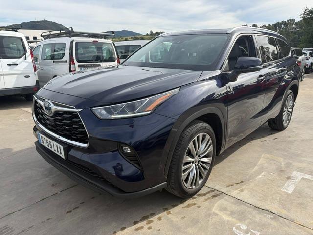 TOYOTA HIGHLANDER